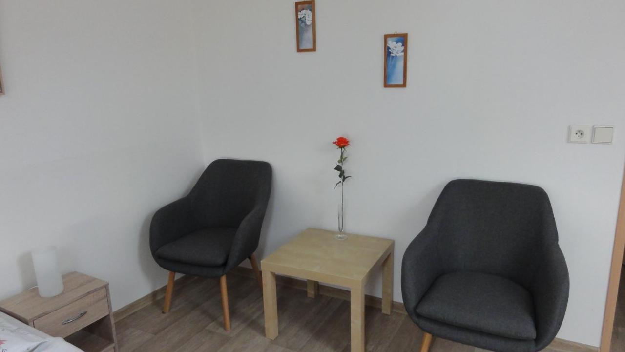 Penzion U Hradeb Znojmo Exteriör bild